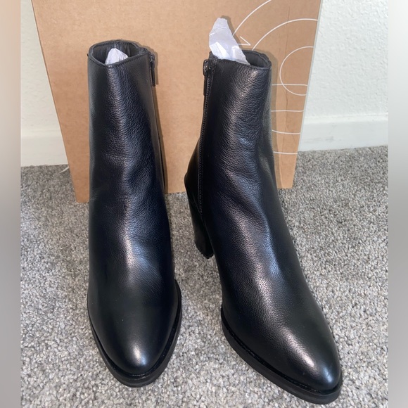 Urban Outfitters UO Maya Leather Boot in Black - Picture 5 of 14